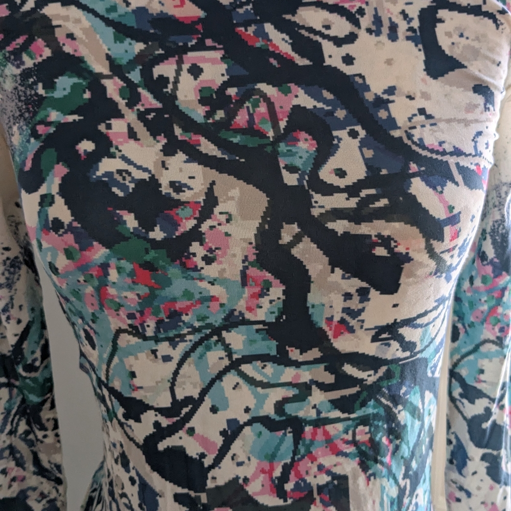 AMB Designs Abstract Print Women's Top - Picture 2 of 5